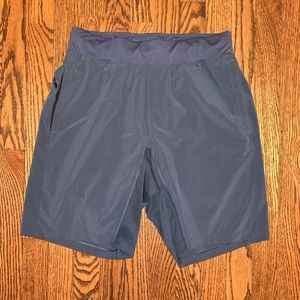 Lululemon liner-less shorts 9”